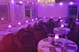 Vue de la salle redécorée du restaurant gastronomique Dans les Etoiles - Cergy